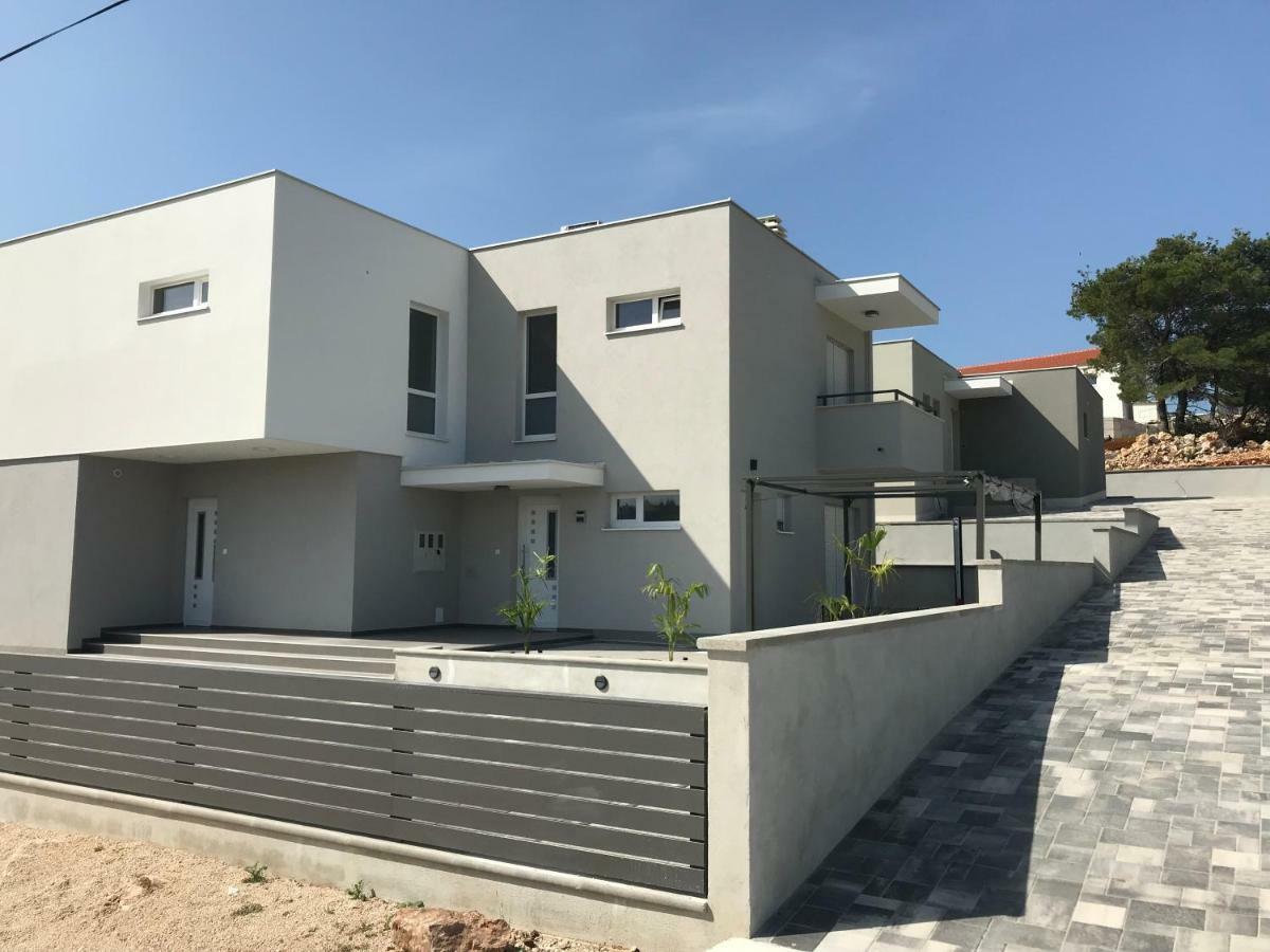 Villa Miggelangelo Tisno Exterior foto
